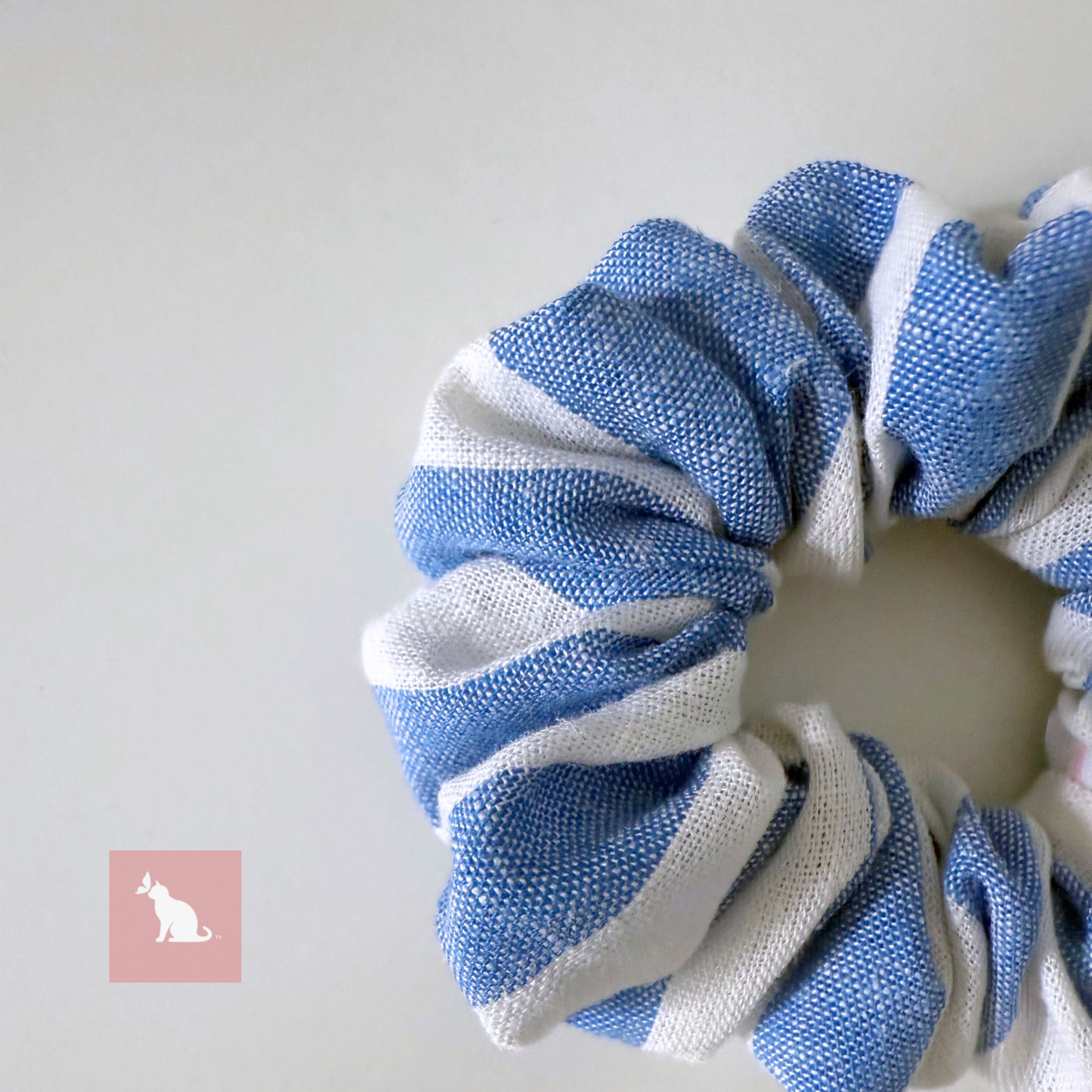 Handmade Linen Scrunchie – Soft, Timeless Hair Accessory