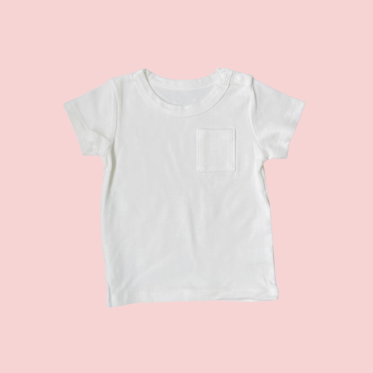 T-shirt with pocket